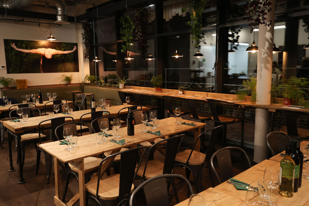 CAFÉ Jasmin Vardimon